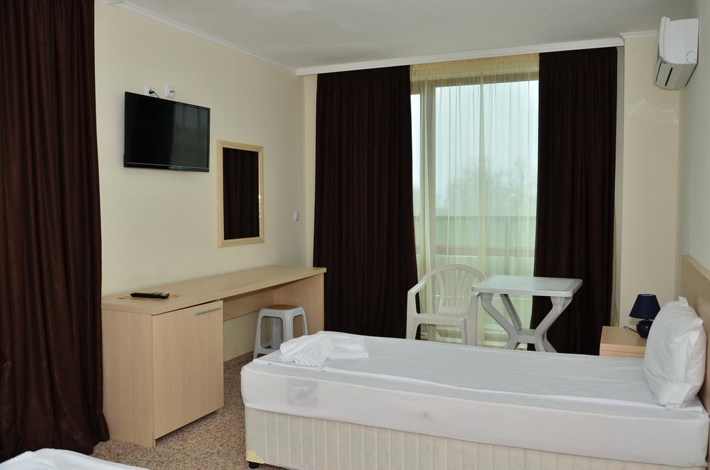 La Piazza Primorsko Rooms & Apartments Quarto foto