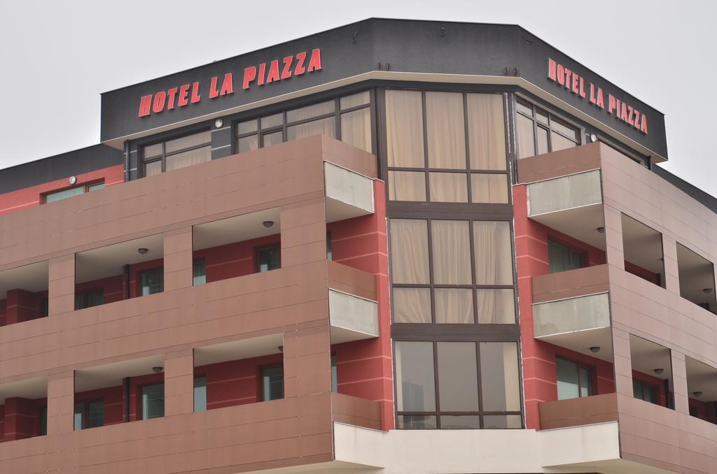 La Piazza Primorsko Rooms & Apartments Exterior foto